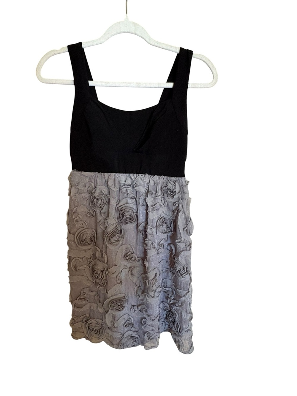 En Focus Studio Black Rosette Cocktail Dress Size 6